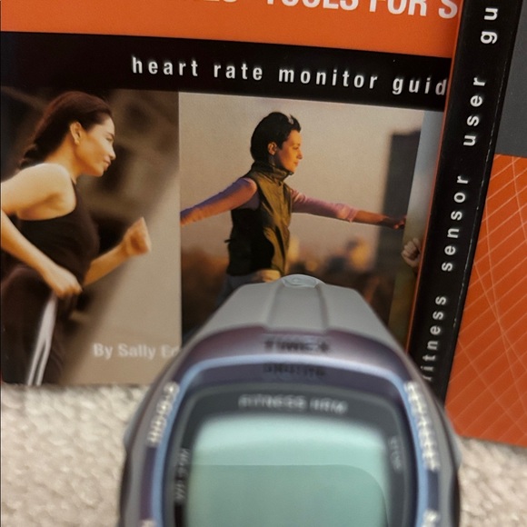 Timex Gray Digital Heart Zone Smartwatch NWOT 2/$20 - Picture 3 of 9